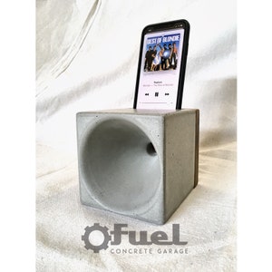 The CUBE concretewood passive phone amplifier. image 7