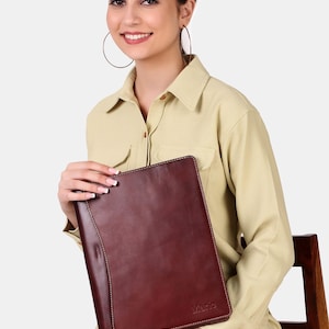Full-Grain Leather Padfolio: Slim Organizer with Personalization