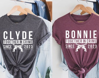 Chemises Bonnie Clyde, Chemises Bonnie and Clyde, Chemises Couple, Chemises Couple, Chemises Assorties, Tenues Pour Couple, Chemises De Noël, Bonnie Clyde