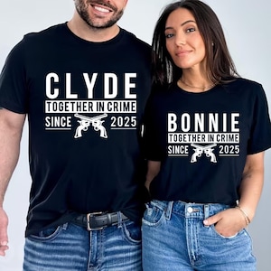 Bonnie & Clyde Shirts - Passende Pärchen T-Shirts - Retro Gangster Für Sie und Ihn - Geschenk zum Valentinstag oder zum Jahrestag