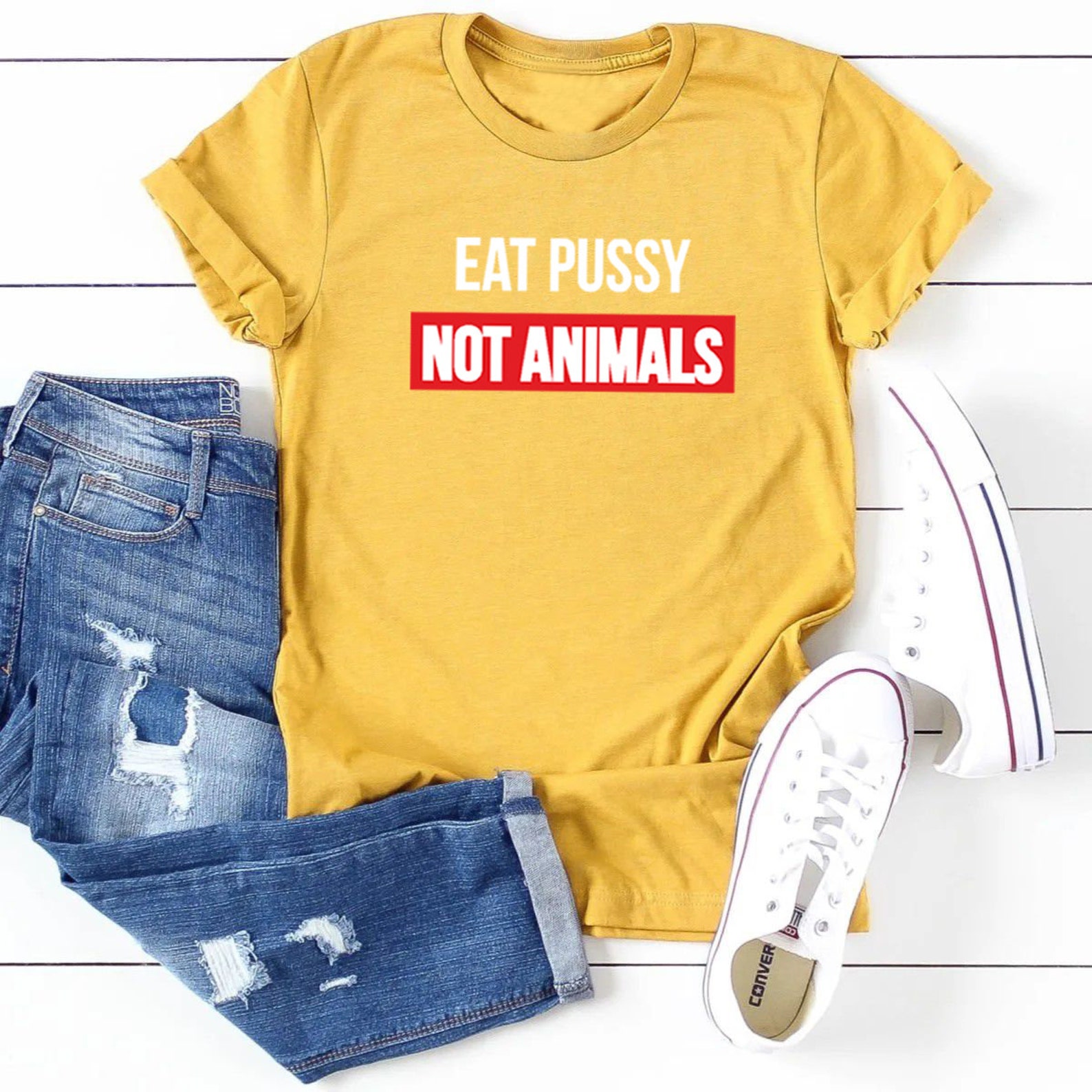 T-Shirt Uomo Rundi 'Eat Pussy, Not Animals' – Bianca, Vestibilità Regolare, Taglie Dalla S
