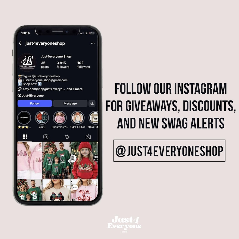 Op de afbeelding: Een smartphone toont het Instagram-profiel van Just4everyone Shop, met productafbeeldingen. De afbeelding bevat de tekst: "VOLG ONZE INSTAGRAM VOOR GIVEAWAYS, KORTINGEN EN NIEUWE SWAG ALERTS @JUST4EVERYONESHOP."