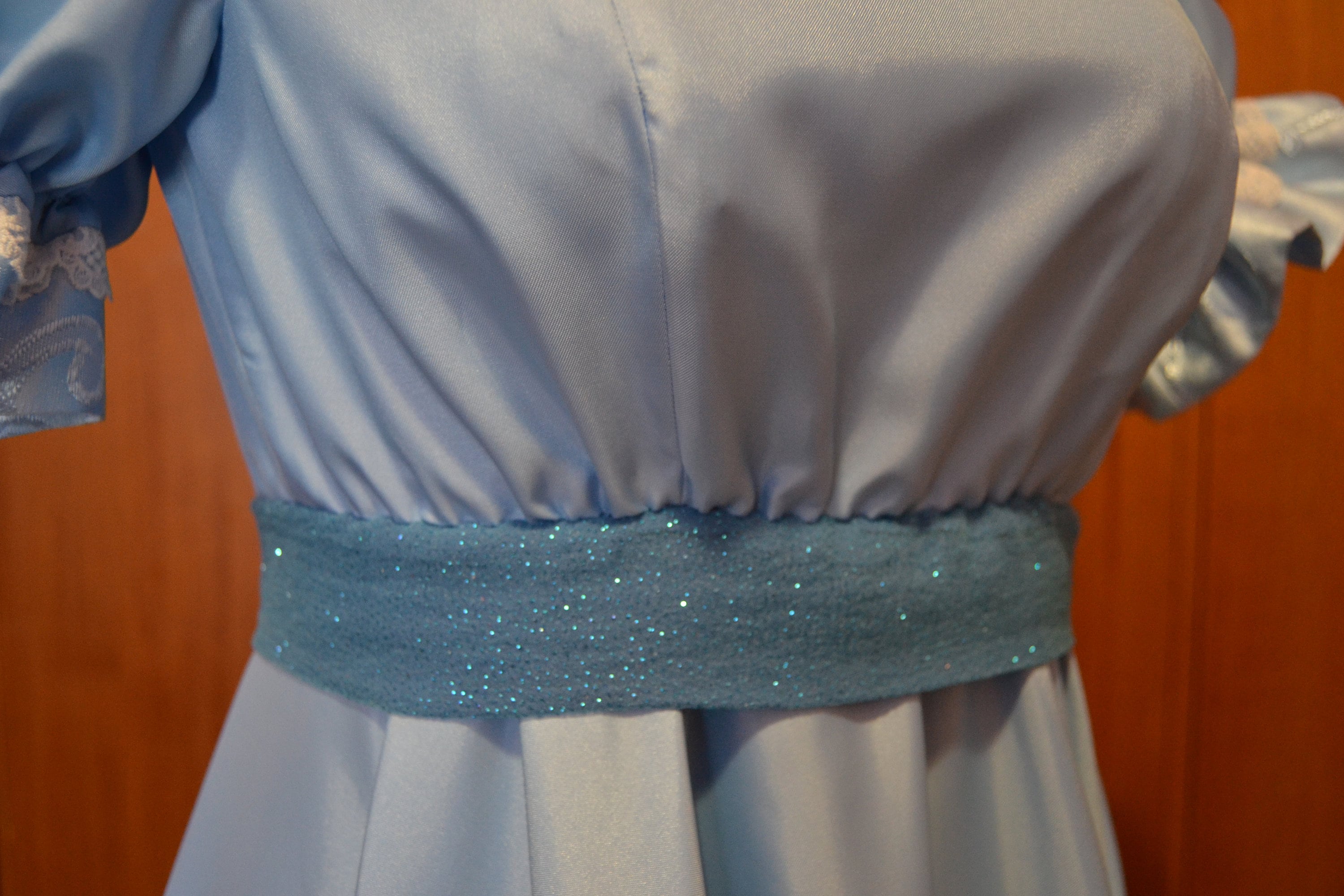Wendy Darling Cosplay Fantasy Night 