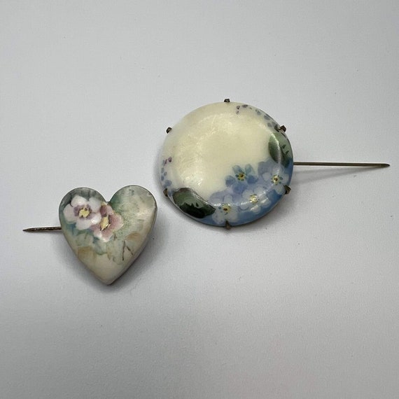 Victorian painted floral ceramic pins - heart and… - image 1