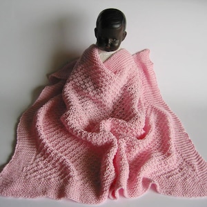 immediately available~hand-knitted~organic baby cuddly blanket~playmat~MaxiCosi,bassinet~100% cotton from controlled organic cultivation