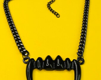 Vampire Fangs Necklace Creepy Spooky SharpTeeth Necklace Chunky Gothic Halloween Black color Curb Chain Choker Necklace Tooth Gothic Gift