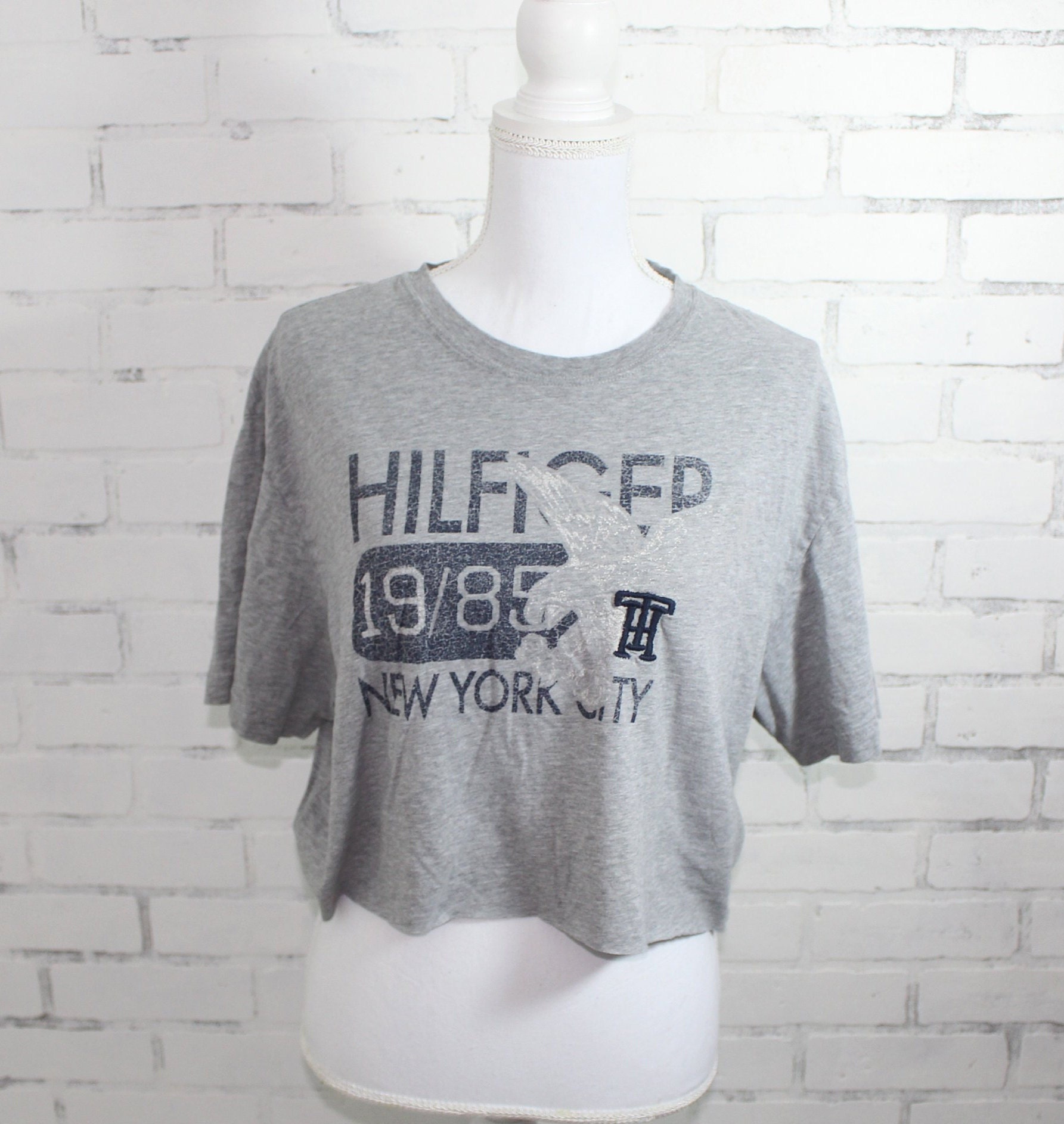 tommy hilfiger plain black t shirt