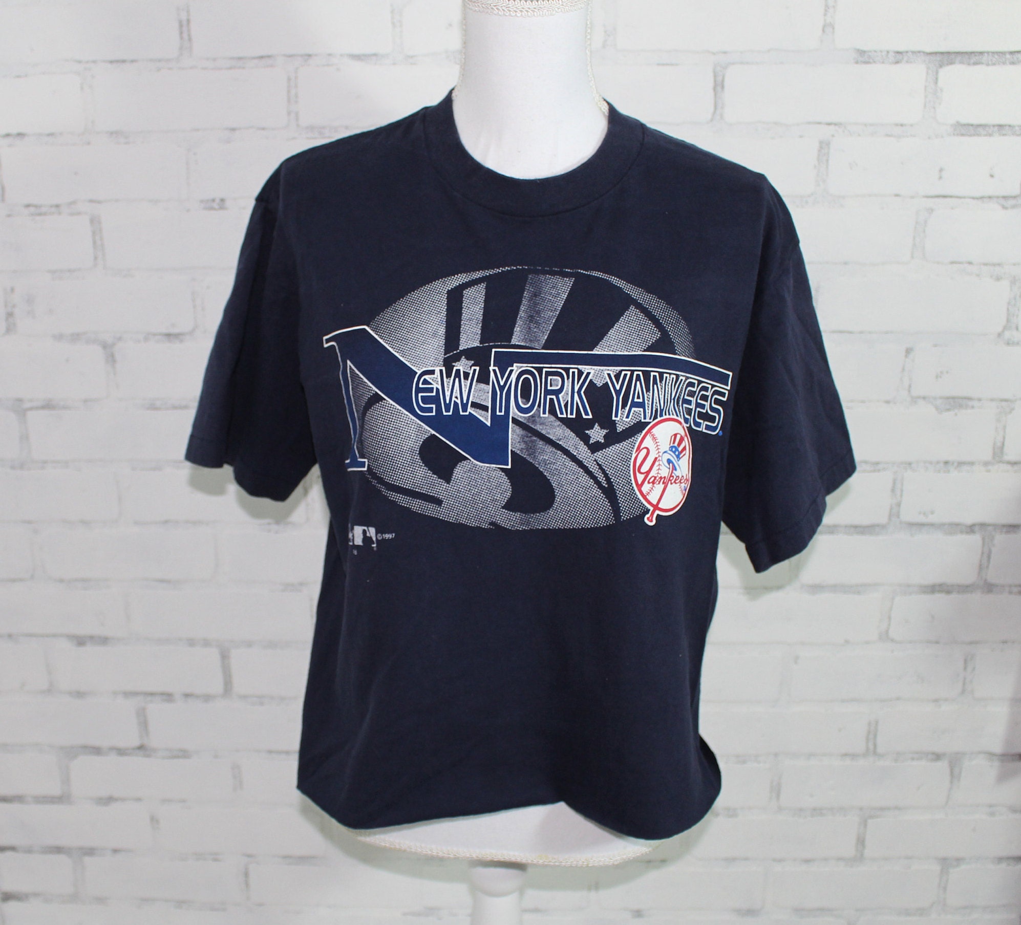 New York Yankees Vintage Graphic T-Shirt (Rare One of A Kind)