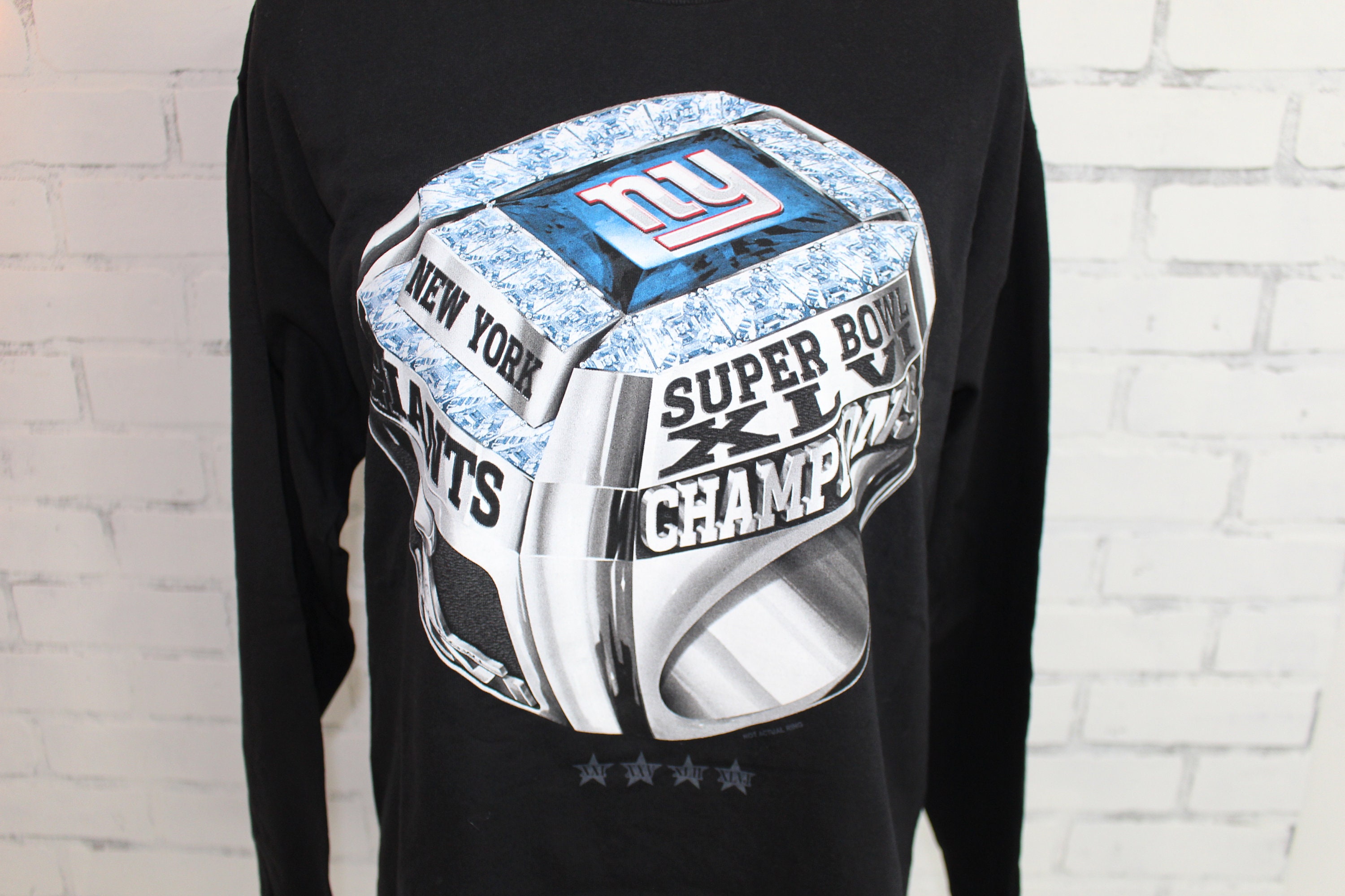 VintageSweetTee New York Giants Vintage Graphic Long Sleeve T-Shirt (Rare One of A Kind)