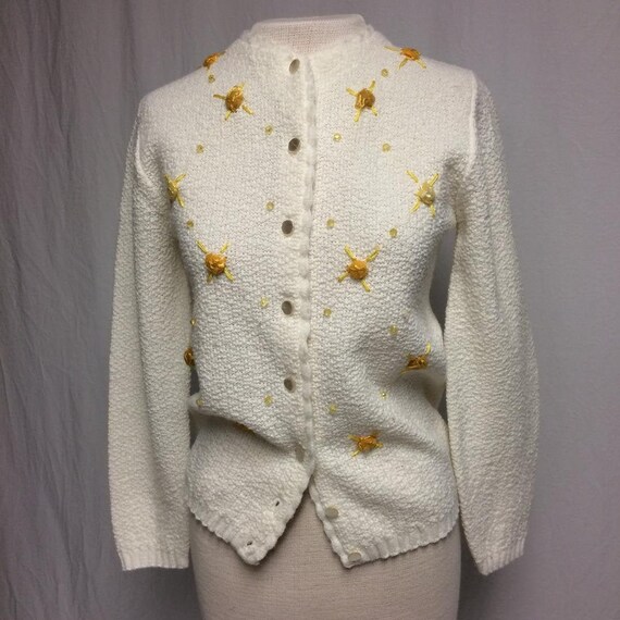 1950's-60's White Knit Acrylic Long Sleeve Cardigan Sweater Yellow