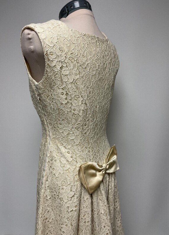 1950's Ecru Lace Party Dress Sleeveless Wedding D… - image 6