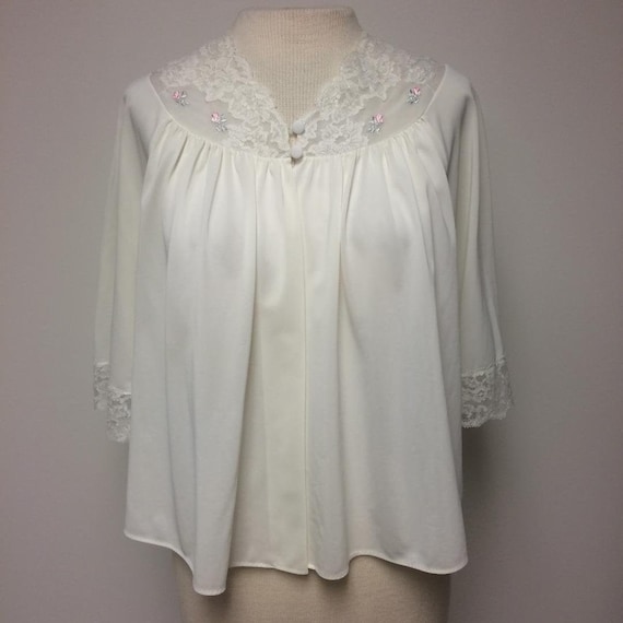 1960's Nylon Bed Jacket | White, Lace Trim | Pink Ros… - Gem