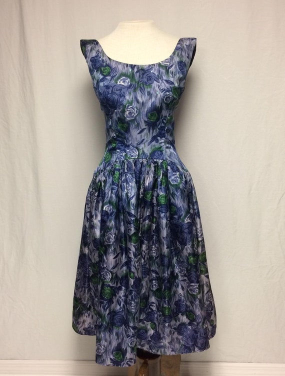 1950's Blue/Green Cabbage Rose Print Taffeta Slee… - image 1