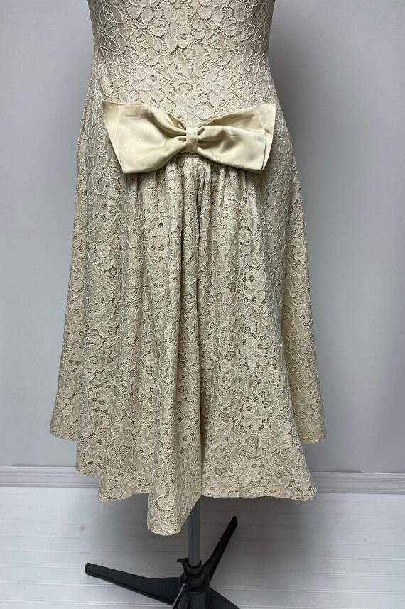 1950's Ecru Lace Party Dress Sleeveless Wedding D… - image 4