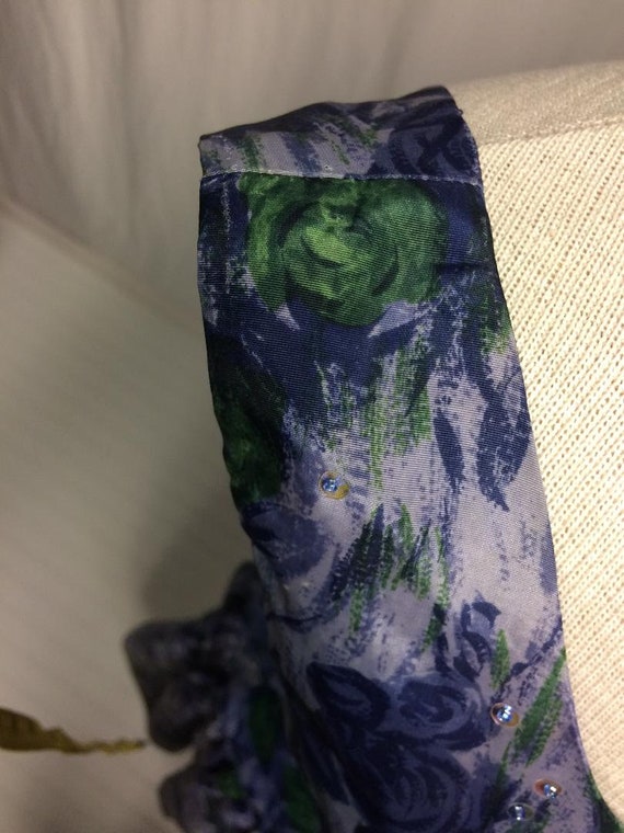 1950's Blue/Green Cabbage Rose Print Taffeta Slee… - image 9