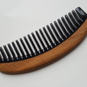 Curly Hair Horn Comb, Araki Wooden Comb, Birthday Gift for Her, Wide Tooth Comb, Sandalwood Comb, Beard/Hair Comb, Gift for Him 5.915cm image 5