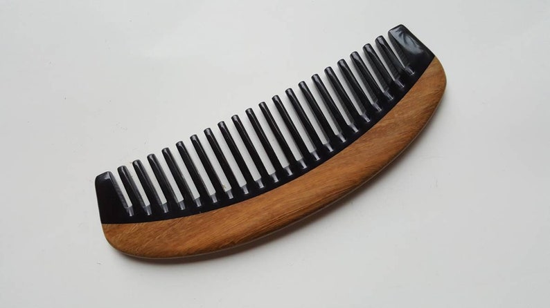 Curly Hair Horn Comb, Araki Wooden Comb, Birthday Gift for Her, Wide Tooth Comb, Sandalwood Comb, Beard/Hair Comb, Gift for Him 5.915cm image 5