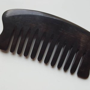 Relaxation Gift for Her, Wide Toothed Horn Comb, Curly Hair Comb Women,  Birthday Gift Wife , Detangling Buffalo Horn Comb 4.3&quot;(11cm)