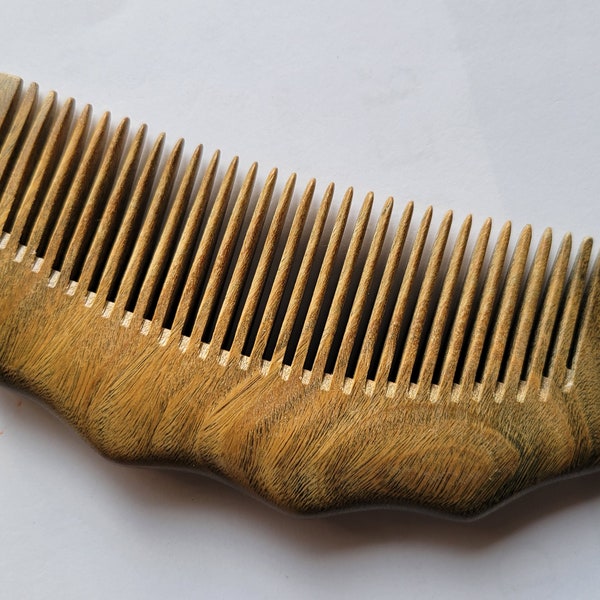 Araki Wooden Hair Comb, Birthday Gift, Gift for Her, Girlfriend Gift, Sandalwood Comb Women, Wood Beard Comb, Bridesmaid Gift 5.1"/13cm