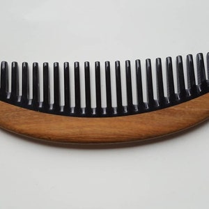 Curly Hair Horn Comb, Araki Wooden Comb, Birthday Gift for Her, Wide Tooth Comb, Sandalwood Comb, Beard/Hair Comb, Gift for Him 5.915cm image 6