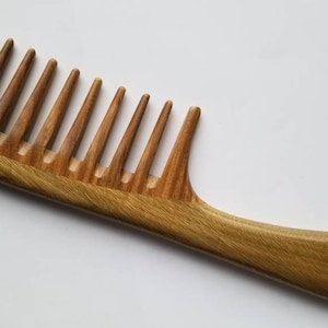 Peigne démêlant extra large en bois, cadeau fête des mères, dents extra larges, peigne petite amie cheveux bouclés en bois de santal, cadeau pour femme 23,3 cm