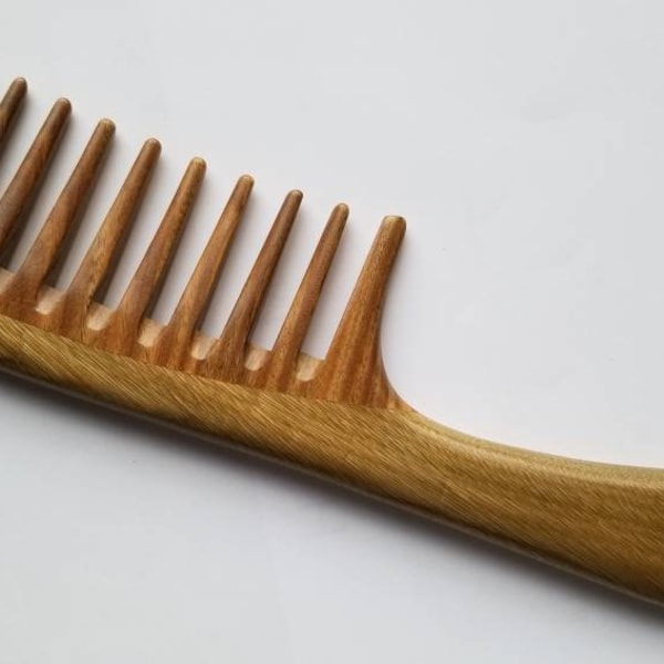 Peigne démêlant extra large en bois, cadeau fête des mères, dents extra larges, peigne petite amie cheveux bouclés en bois de santal, cadeau pour femme 23,3 cm