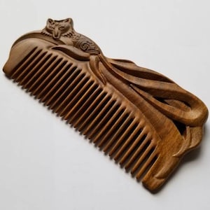 Hand-Carved Comb, Fox Design Hair Comb, Araki Wooden Comb, Sandalwood Comb, Bridal Shower Gift, Bridesmaid Gift, Wood Comb Women4.7"(12cm)