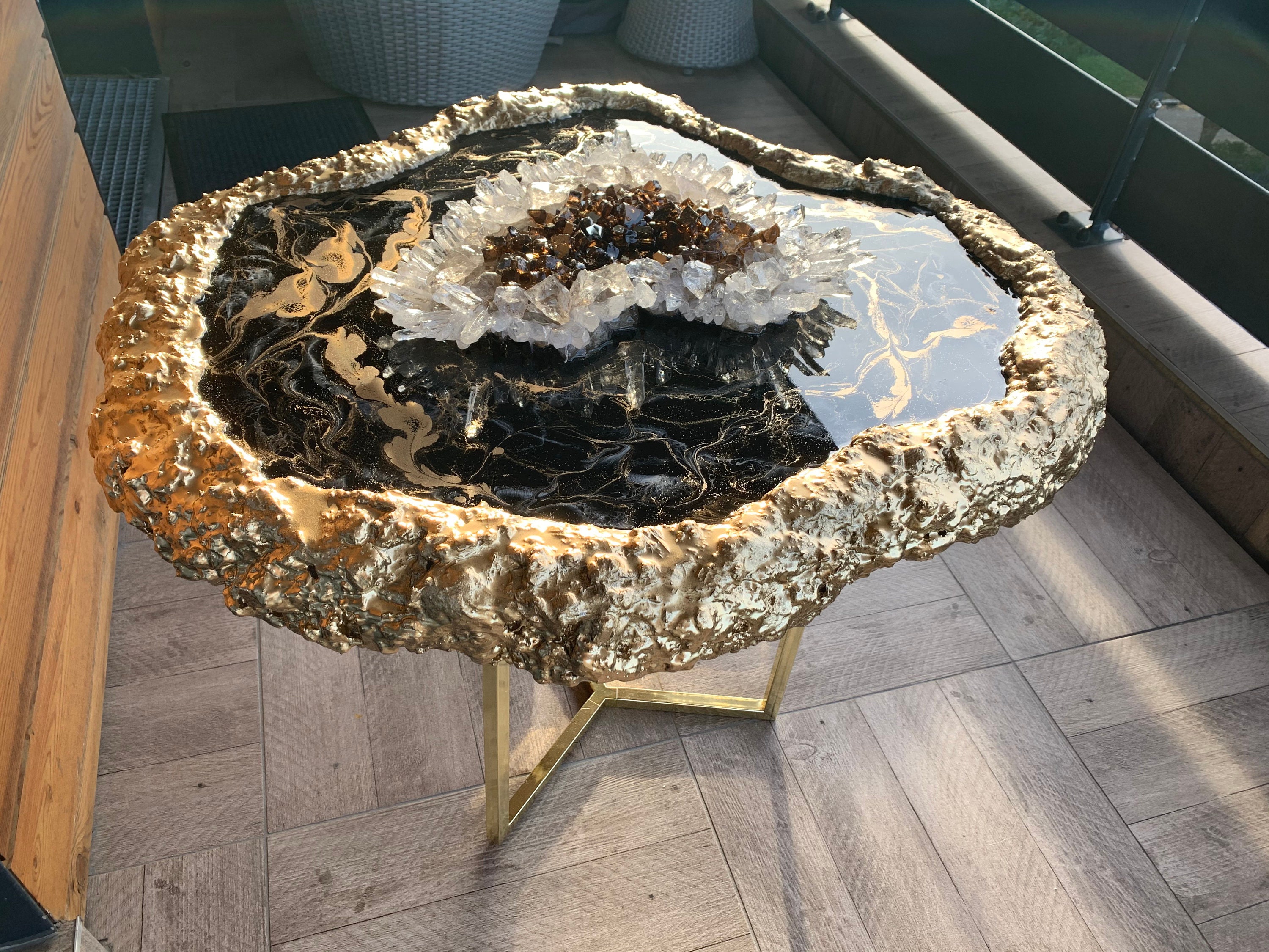 Table Basse Geode En Marbre Noir Résine Époxy, Bordure Dorée