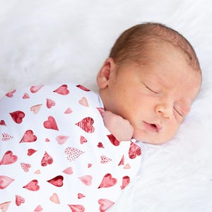 AMORE Baby Swaddle Blanket, Little Sweetheart Baby Shower Gift, Girl Baby Shower Gift Ideas, Cute Heart Baby Swaddle Blanket for Her