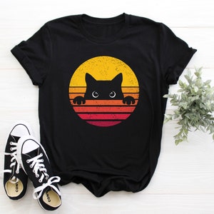 Retro Vintage Black Cat Face Peeking Funny Cat Lovers  Shirt