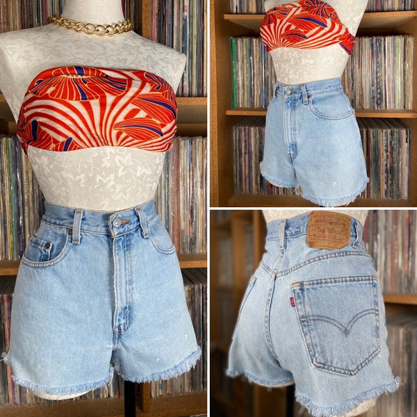 30W Levi’s 550 High Waist Cut Offs - Relaxed Hip and Thigh - 30 Inch Waist - Hot Pants - Light Wash Mom Jeans