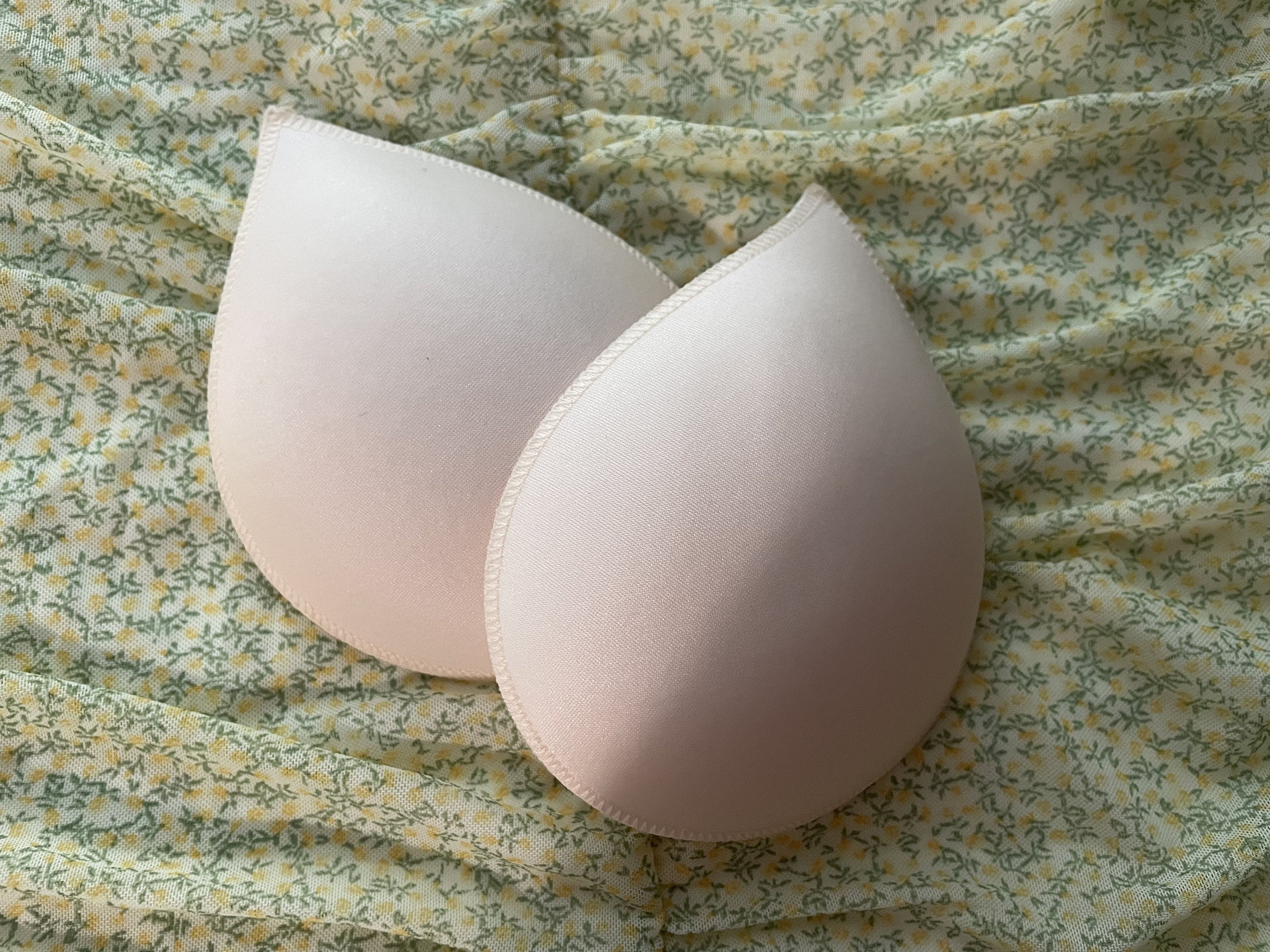 TopBine Bra Pads Inserts Womens Sports Cups Bra Replacement Insert for  Bikini Swimsuit