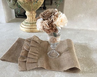 Shabby Chic Burlap Table Runner+Bouquet/Flowers+Handmade Ball Vase