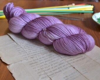 Plum Pudding, 80/20 Merino Nylon Sock Shawl Yarn, Hand Dyed, Superwash Fingering Weight 115g, Purple Tonal Yarn, Knitting Crochet Canada
