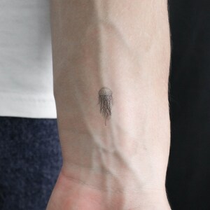 Jellyfish Temporary Tattoo (Set of 3)