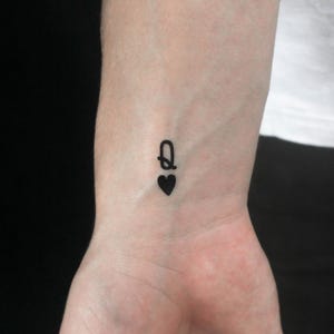 Tatouage temporaire reine de coeur noire (Lot de 3)