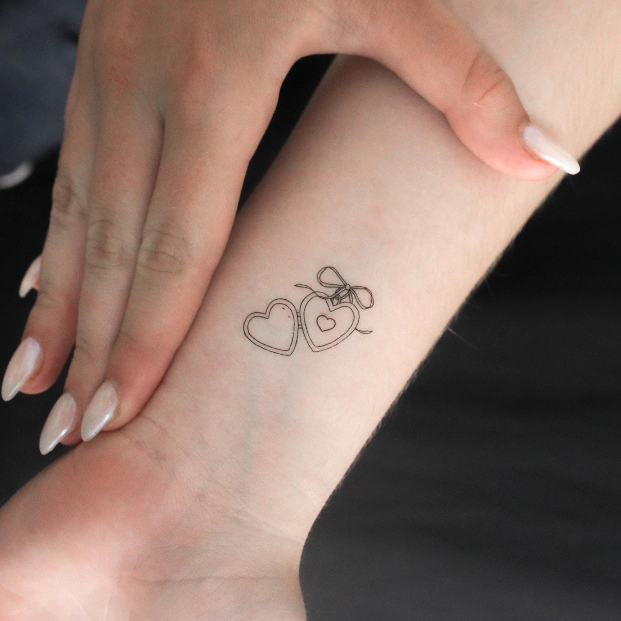 Locket tattoo - Etsy México, image size:2000x2000