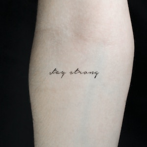Tatuagem temporária Stay Strong (conjunto de 3)
