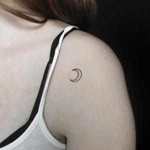 Crescent Moon And Dots Temporary Tattoo (Set of 3)