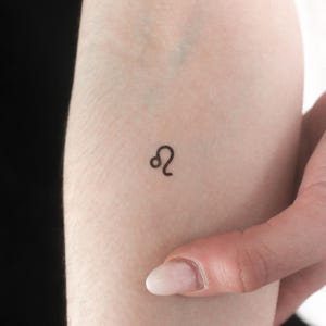 Tymczasowy tatuaż z symbolem zodiaku Lew (zestaw 3 sztuk)