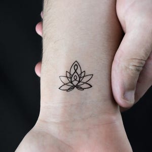 Motherhood Lotus Temporary Tattoo (Set of 3)