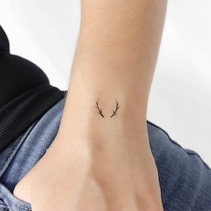 Minimalist Deer Antlers Temporary Tattoo (Set of 3)