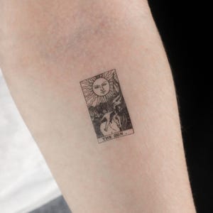 Tatouage temporaire de carte de tarot Little The Sun (lot de 3)
