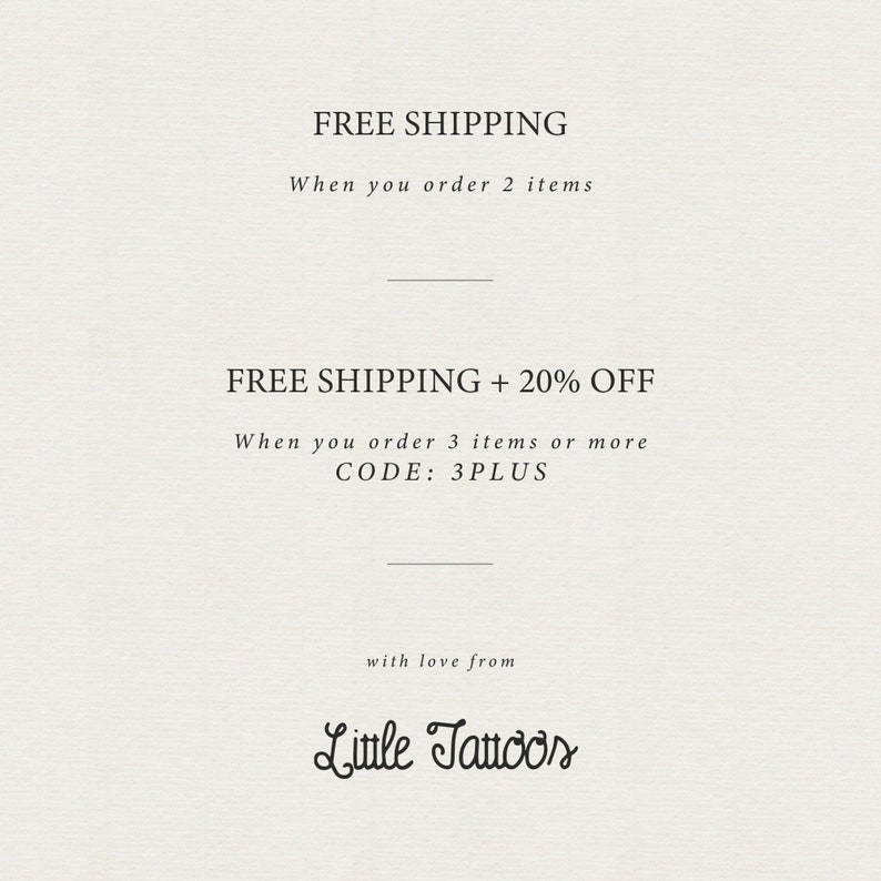 Pode incluir: Fundo creme com texto preto promovendo ofertas de frete gr&aacute;tis. O texto diz "FRETE GR&Aacute;TIS" e "FRETE GR&Aacute;TIS + 20% DE DESCONTO" com detalhes sobre as quantidades do pedido. A imagem inclui o texto "Little Tattoos".