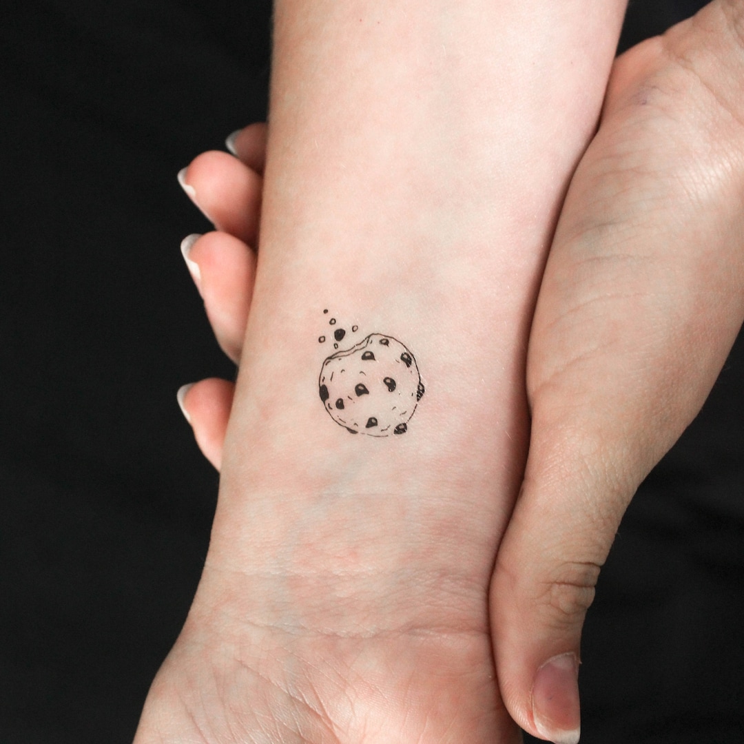 Muffin Hand Tattoo | TikTok, image size:1080x1080
