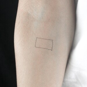 South Dakota Karte Umriss temporäres Tattoo (3er Set)