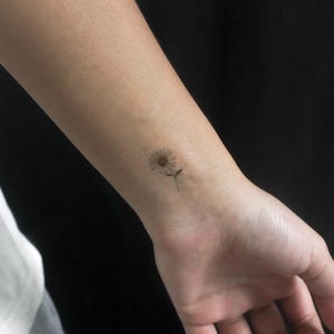 Tatuaggio temporaneo piccola margherita (set di 3)