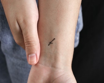 Handwritten Lowercase F Letter Temporary Tattoo (Set of 3)