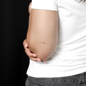 Minimalist Wave Temporary Tattoo (Set of 3)