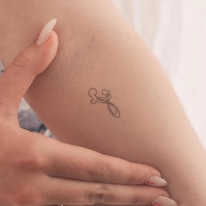 Tatuaggio temporaneo con contorno del simbolo madre figlia (set di 3)